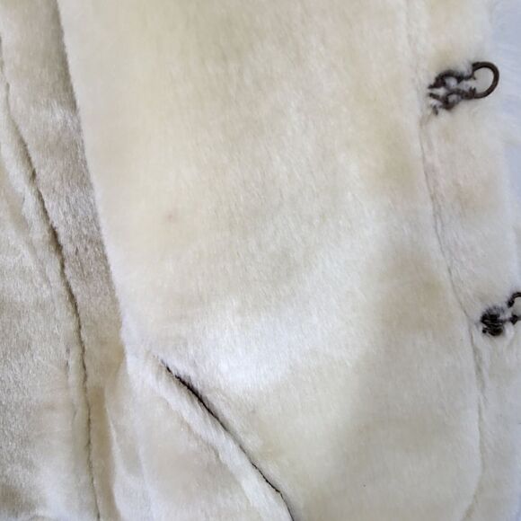 Essentials by Milano Vest - Picture 11 of 11